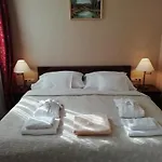 Batthyany Kastelyszallo Отель