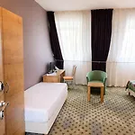 Batthyany Kastelyszallo فندق Zalacsány