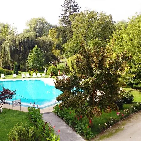 Batthyany Kastelyszallo Otel