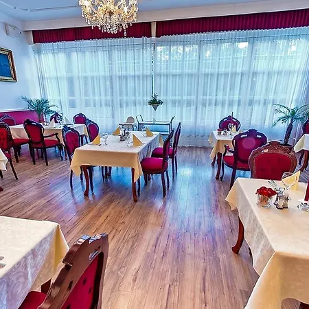 Batthyány Kastélyszálló 4*