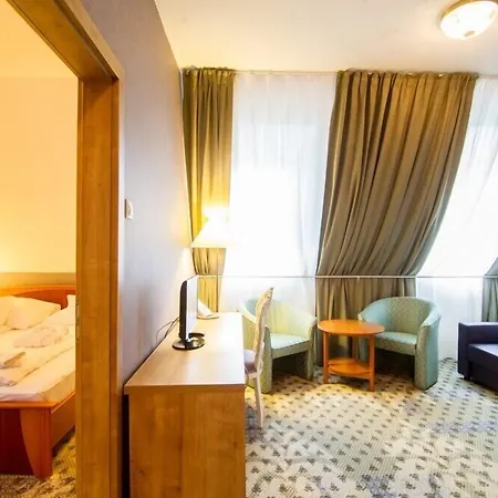 Batthyány Kastélyszálló 4*
