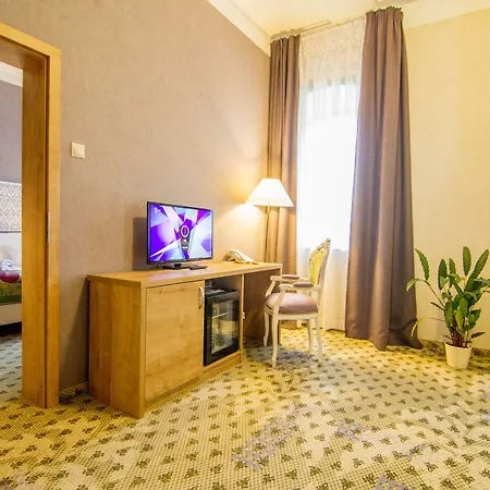 Batthyány Kastélyszálló Hotel 4*