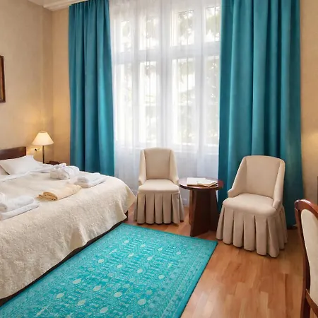Hotel Batthyány Kastélyszálló 4*