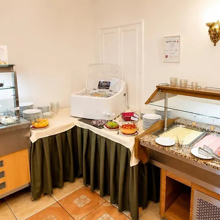 Batthyány Kastélyszálló Hotel 4*
