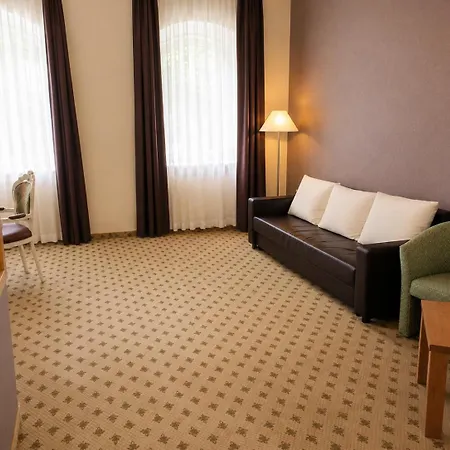 Batthyány Kastélyszálló Hotel