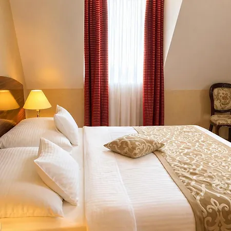 Hotel Batthyány Kastélyszálló 4*