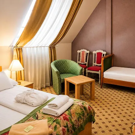 Batthyány Kastélyszálló Hotel