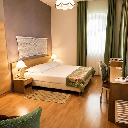 Hotel Batthyány Kastélyszálló 4*