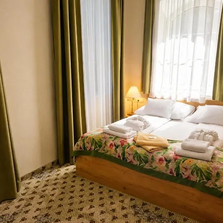 Batthyány Kastélyszálló Hotel
