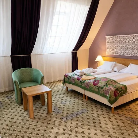 Szálloda Batthyány Kastélyszálló