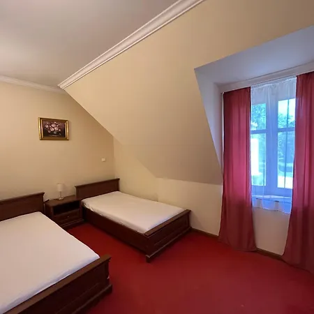 Batthyány Kastélyszálló Hotel 4*