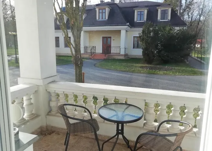 Batthyany Kastelyszallo ホテル 4*