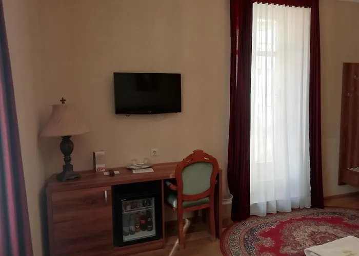 호텔 바티야니 카스텔리잘로 잘레크세니