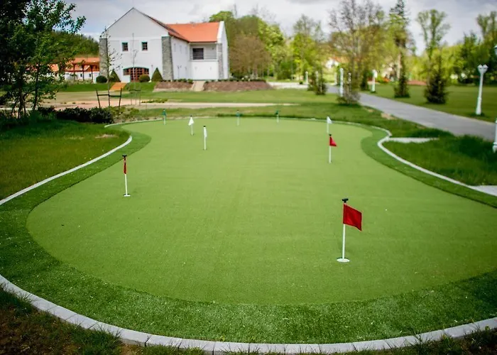 ホテル Batthyany Kastelyszallo Zalacsány