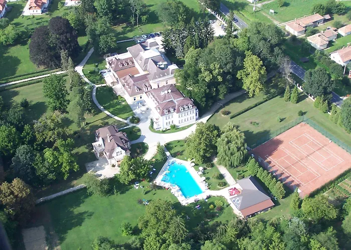 Batthyany Kastelyszallo ホテル 4*