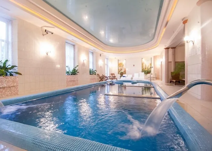 Batthyany Kastelyszallo ホテル 4*